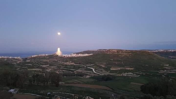 Sea View Penthouse Apartment Zebbug  Ngoại thất bức ảnh