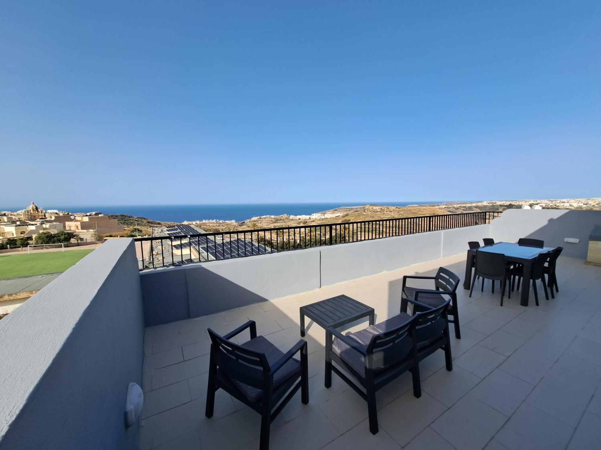 Sea View Penthouse Apartment Zebbug  Ngoại thất bức ảnh